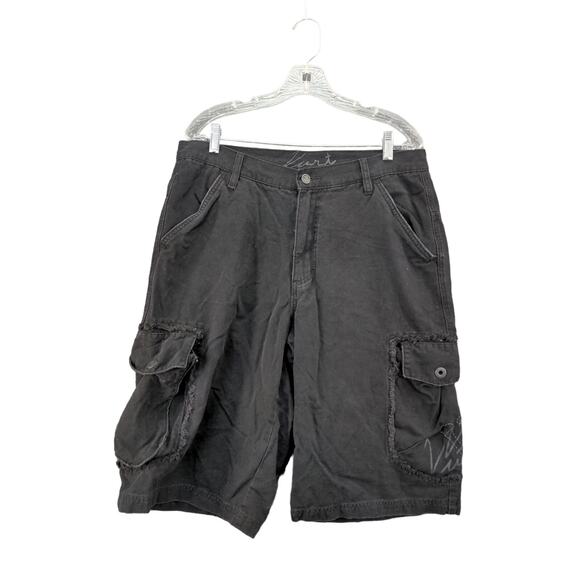 Mens Vurt Cargo Shorts Size 34 Black Pockets 100% Cotton Logo - Picture 1 of 9